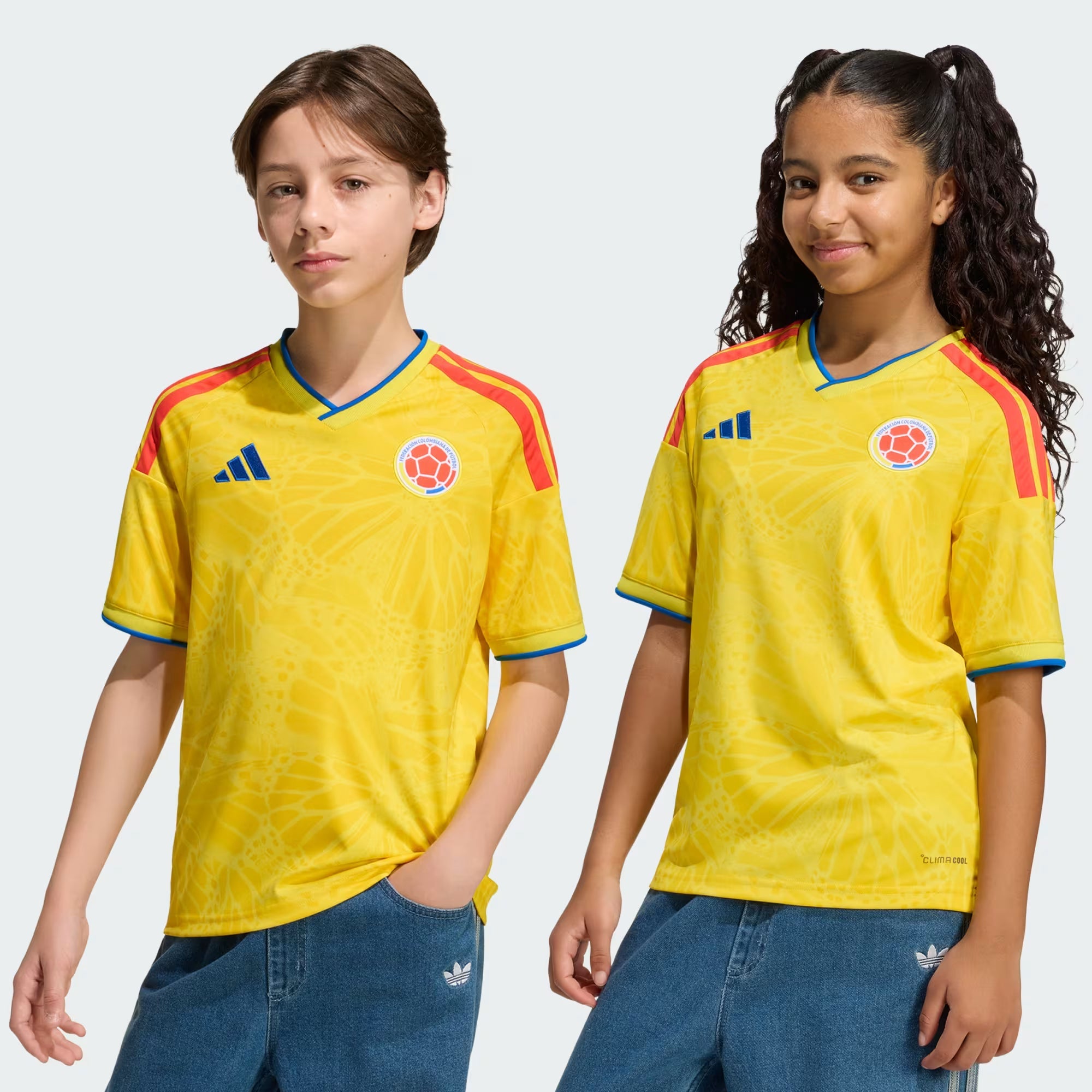 Kinder Kolumbien Heim WM 2026