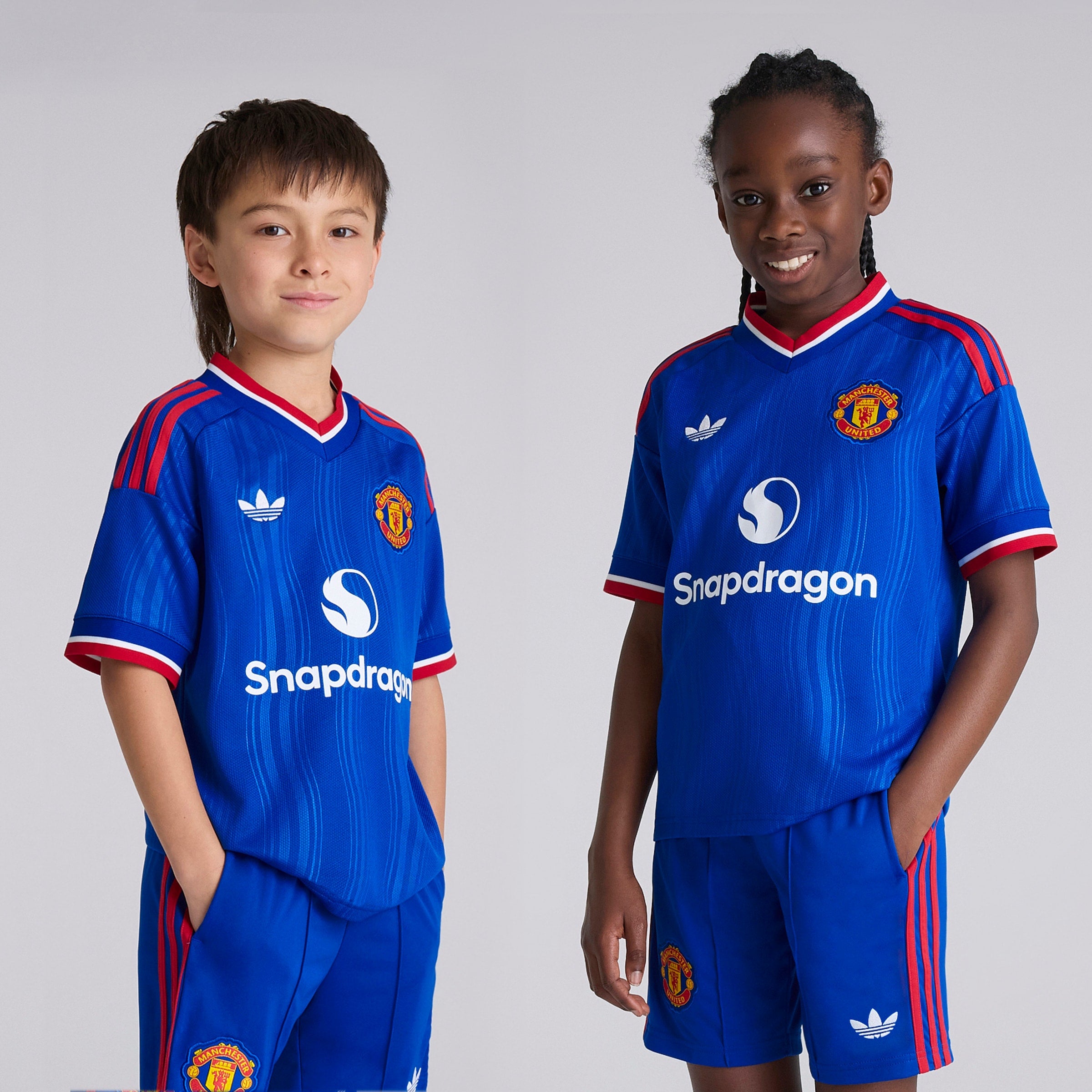 Kids #CUNHA 10 Manchester United Away 26/27 (EPL)