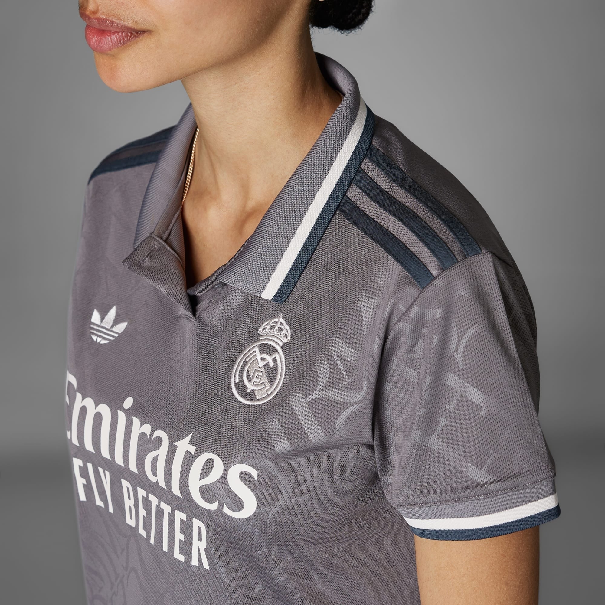 Trikotnummer 24/25 Real Madrid Frau - Ausweichtrikot