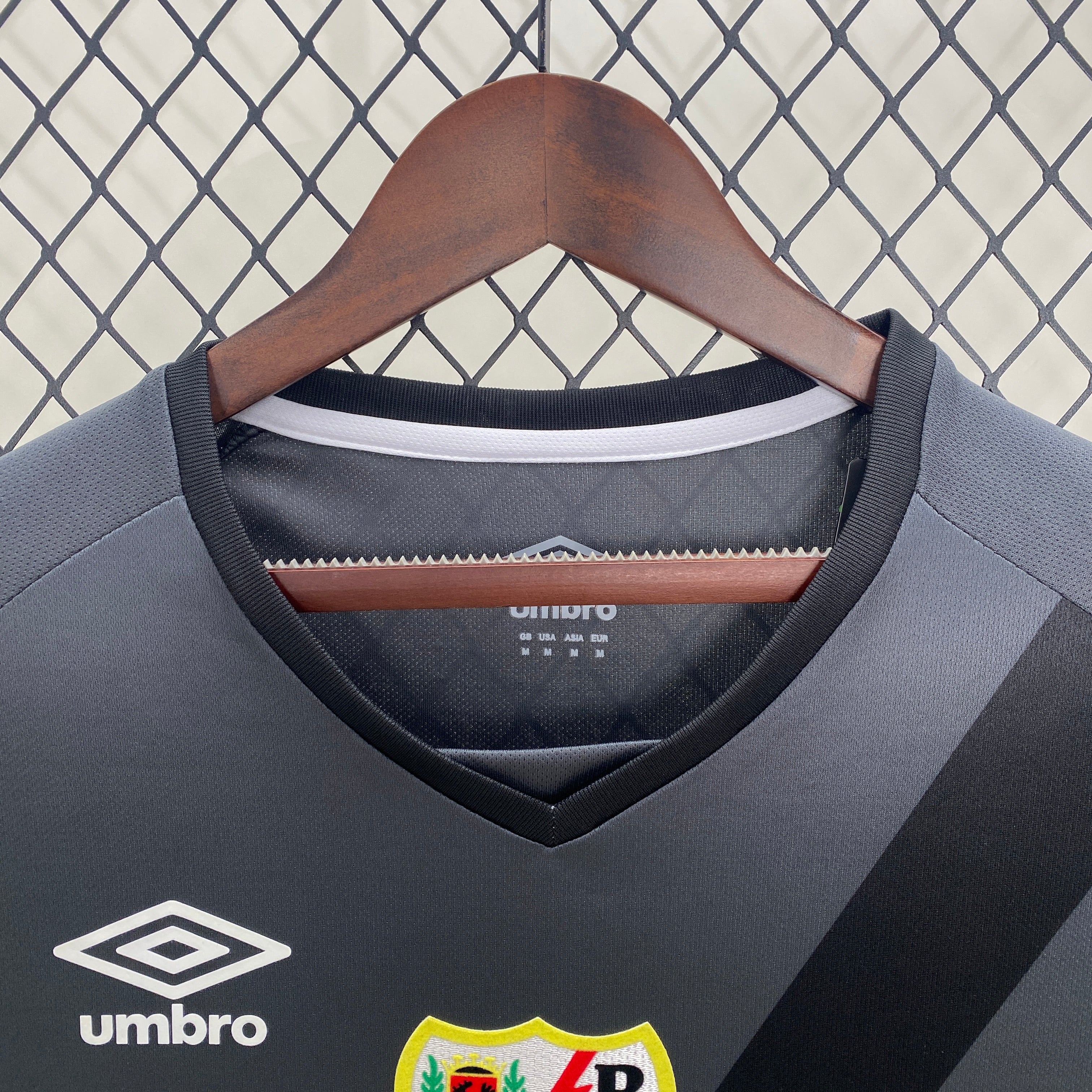 Jersey do Rayo Vallecano 24/25 Dritter