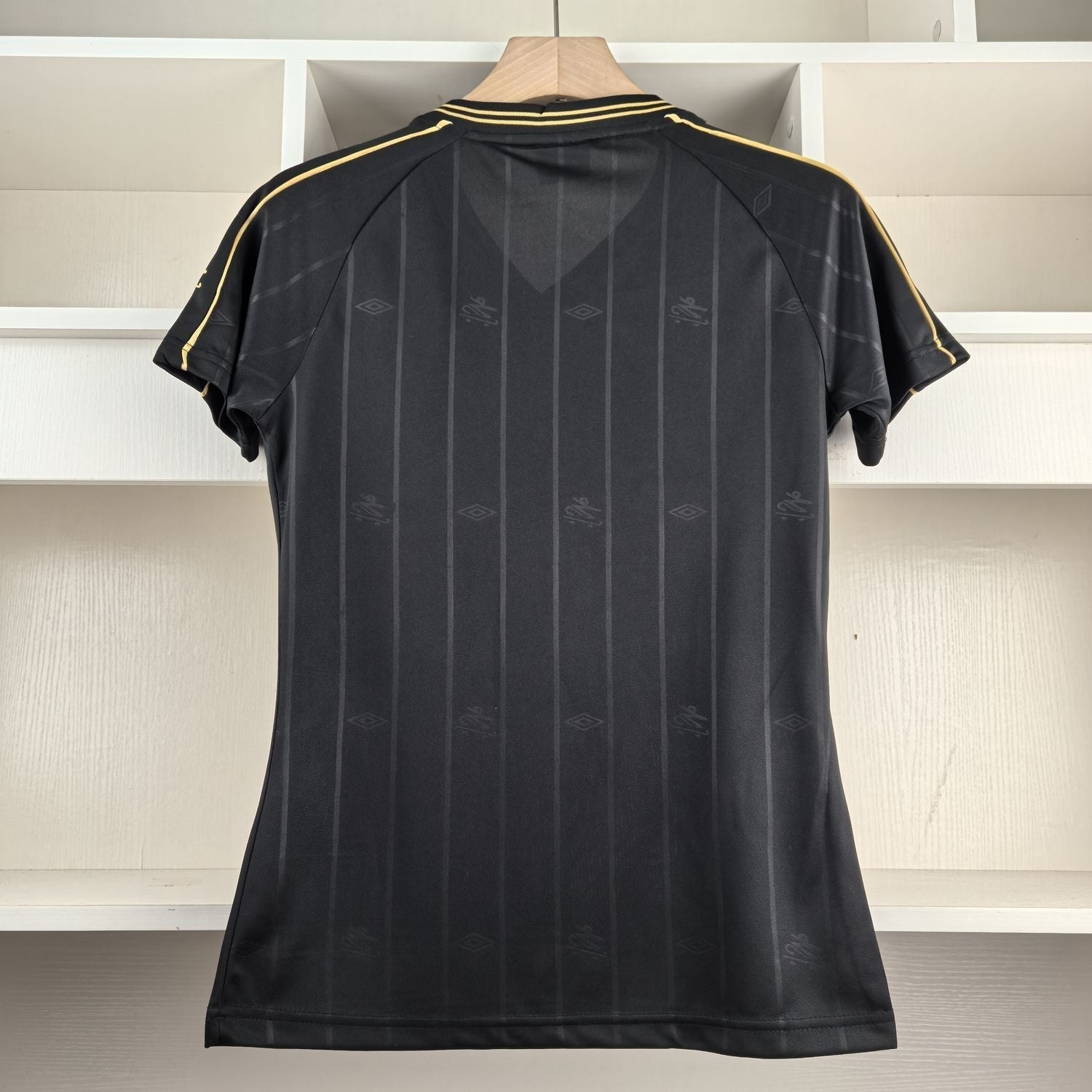 Jersey do Santos Charlie Brown 24/25 – Damen