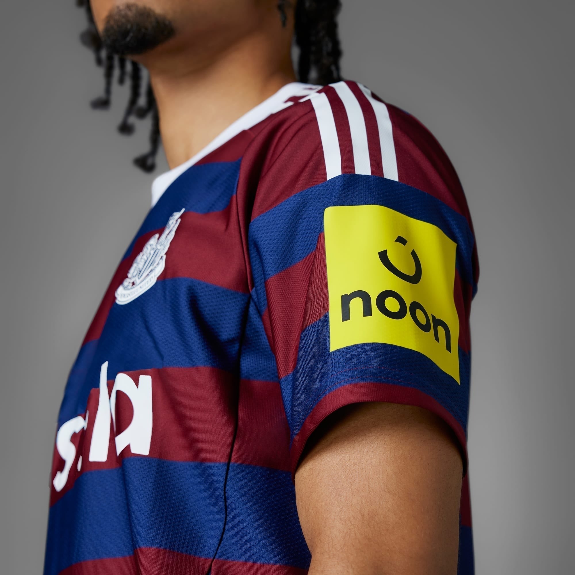 Auswärtstrikot von Newcastle United (24./25.)
