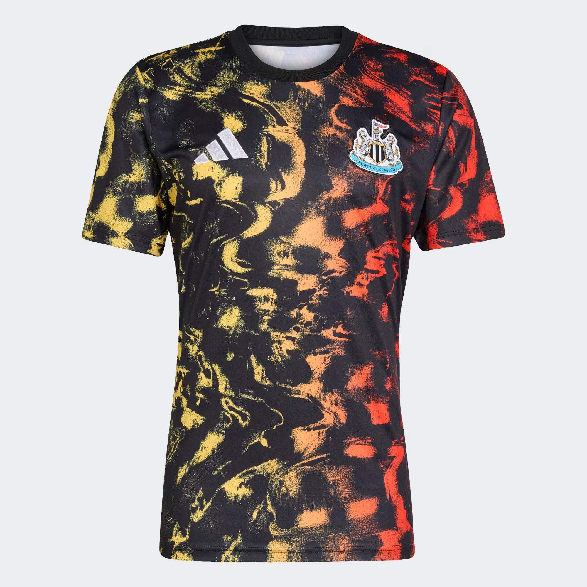 Trikot Newcastle United 25/26 Vor dem Spiel