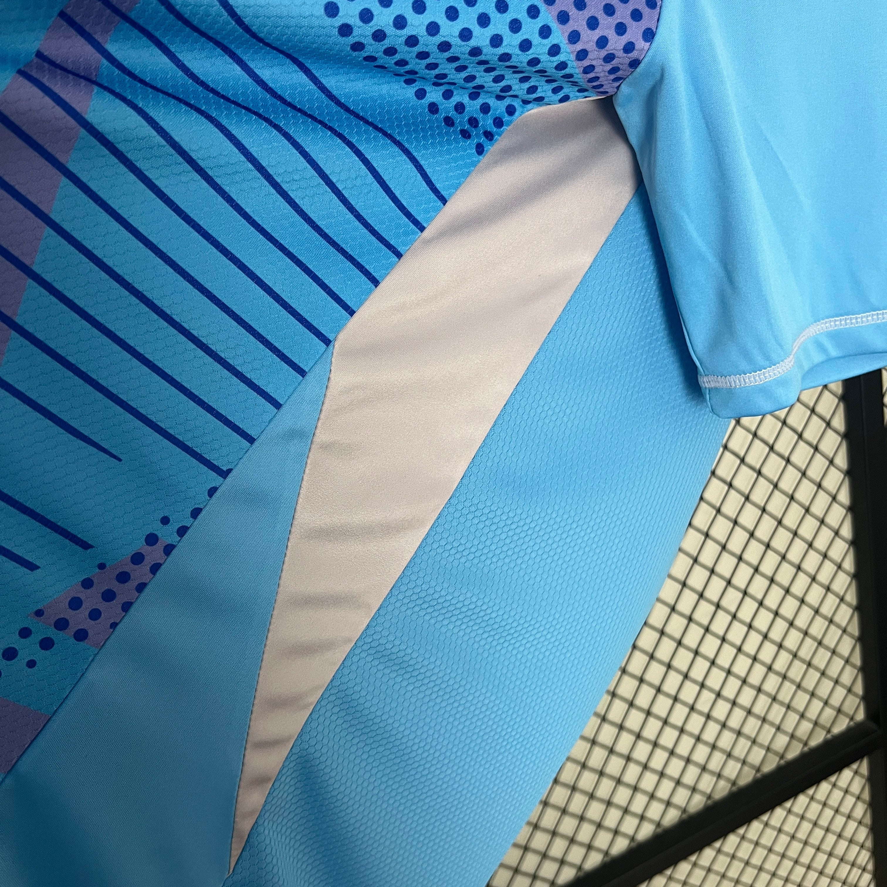 Real Madrid Trikot 24/25 - Torwart