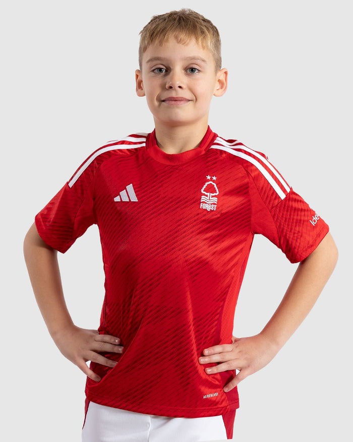 Kinder Nottingham Forest 24/25 Startseite
