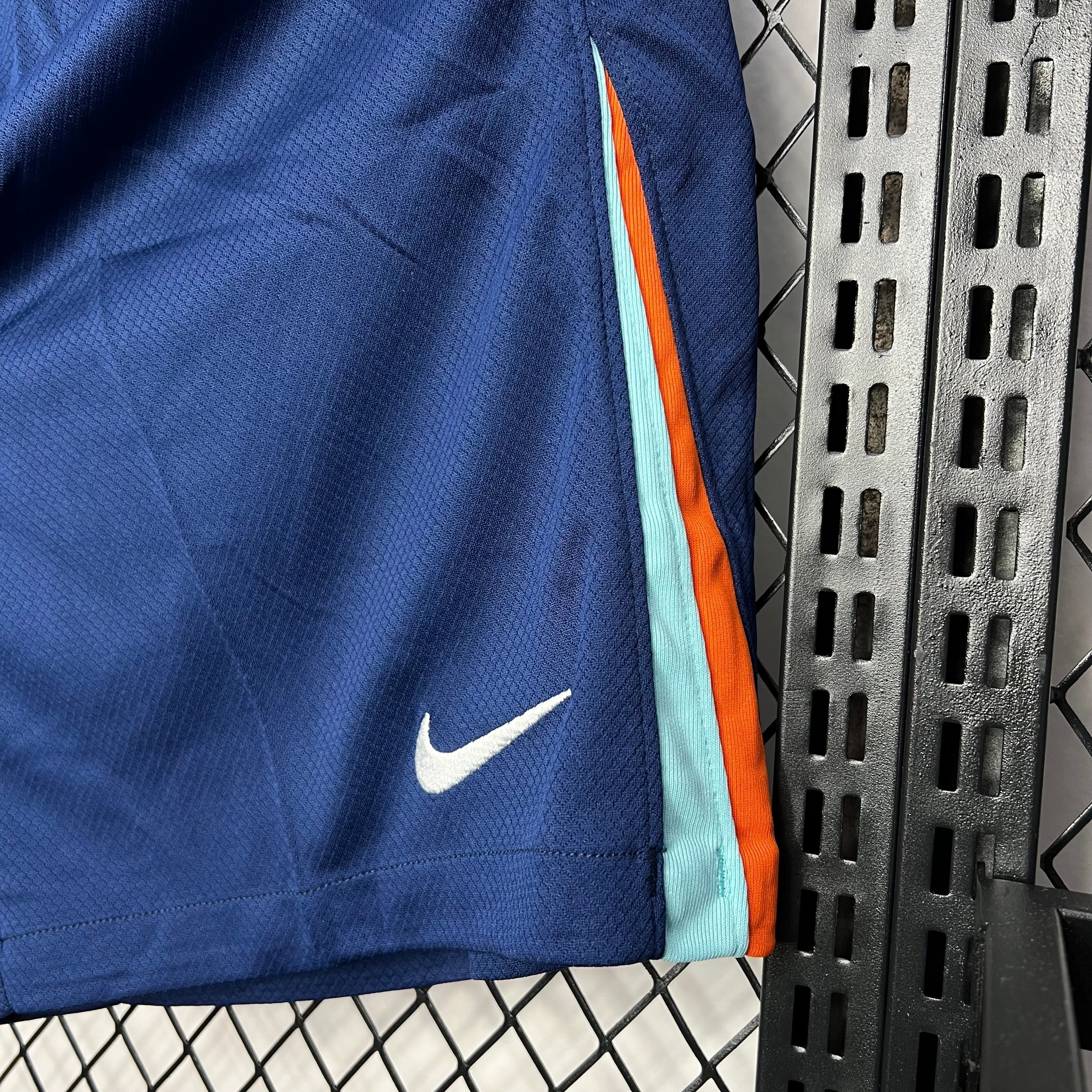 Shorts Netherlands 2024/25 Away