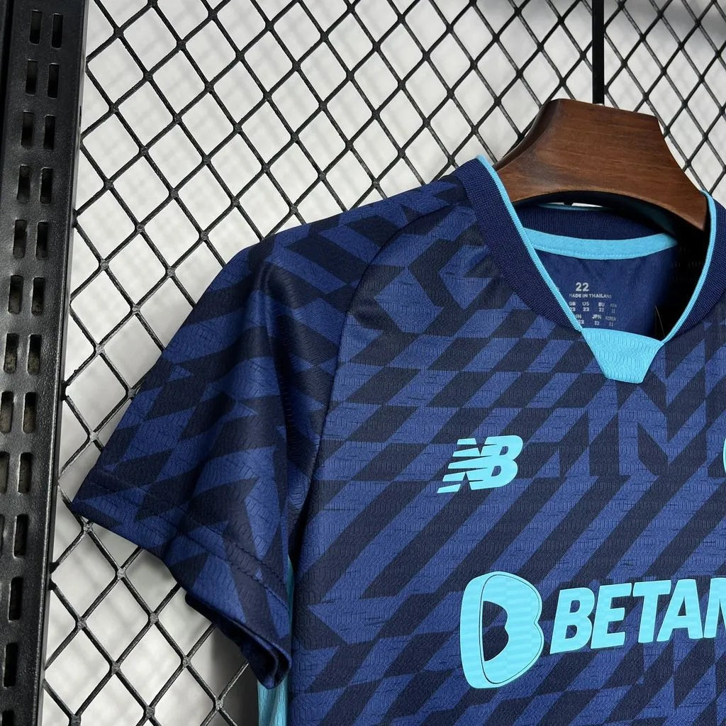 Trikot Feminina Porto 24/25 Dritter 