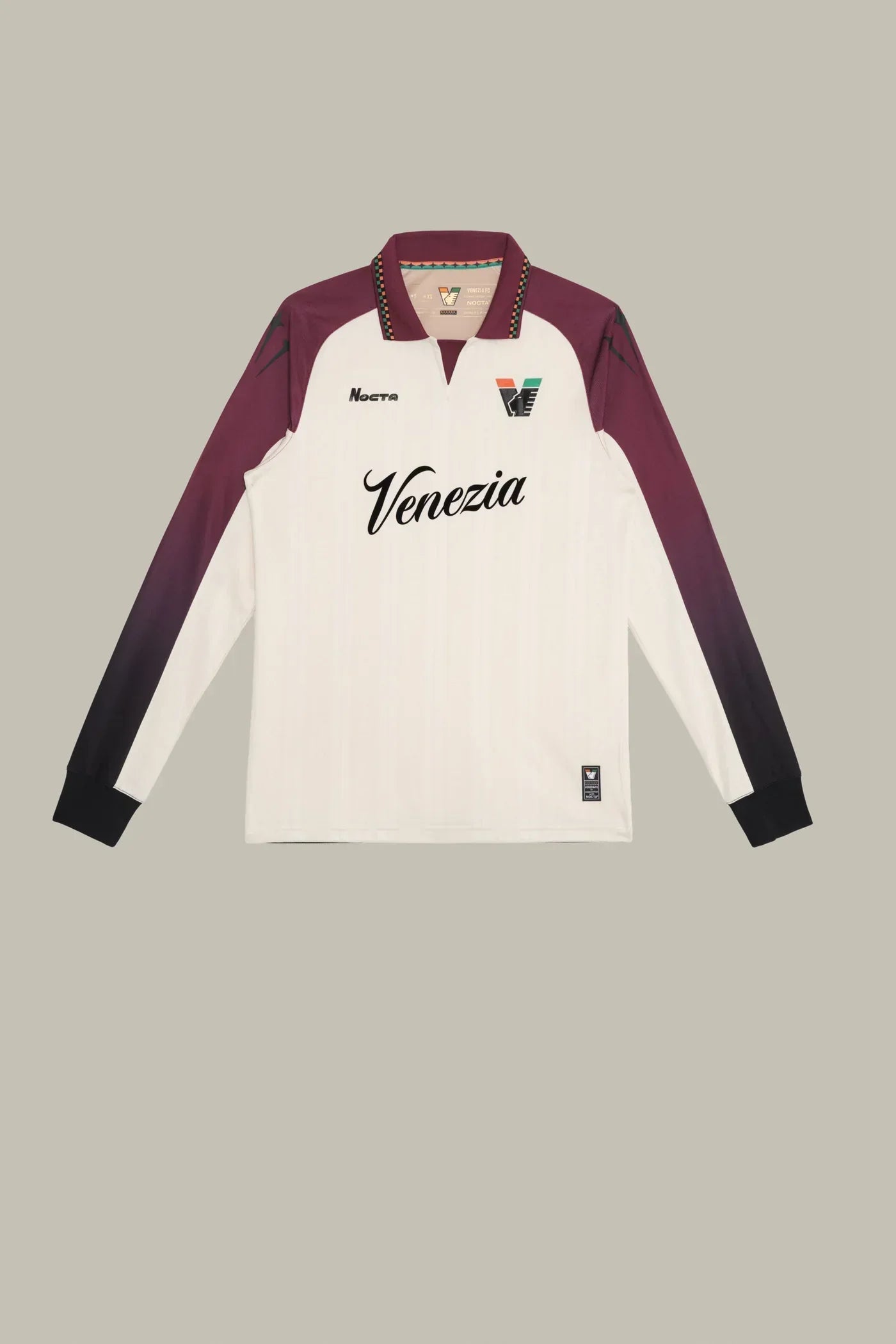 Auswärtstrikot des Venezia FC 25/26, langärmlig 