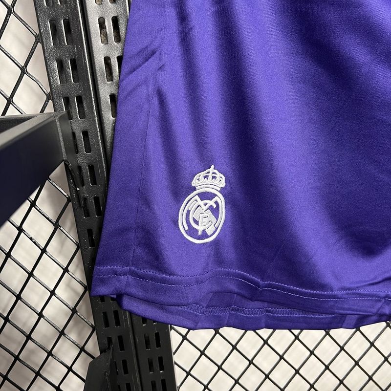 Shorts Real Madrid Edição Especial 2024/25 