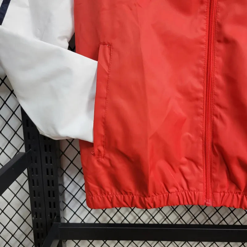 Windjacke Bayer Leverkusen 24/25 - Branco e Vermelho 